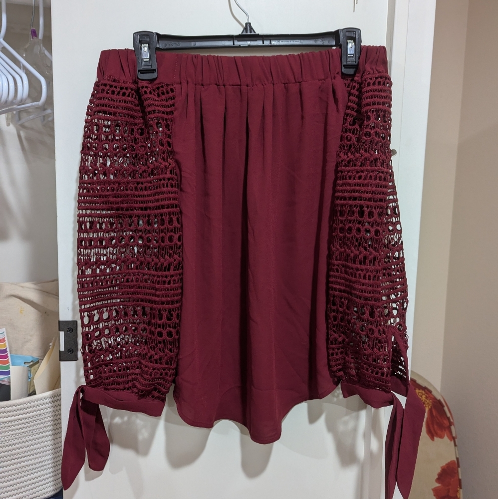 Express shoulder hug blouse, size xs